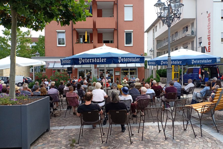 Nägele mit Köpf © LeseLenz (24)